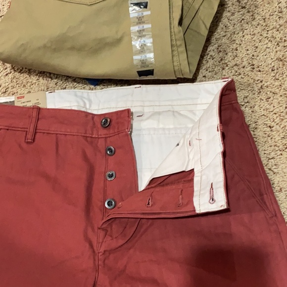 Men’s Levi’s chino pants - Picture 4 of 5